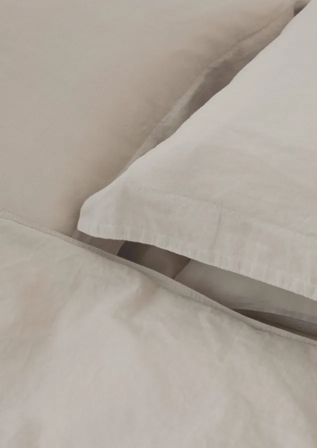 washed_linen_cotton_oxford_pillowcase_set_2-2.webp Textiles | Bed Linen-TOAST Washed Linen Cotton Oxford Pillowcase Set WashedSage