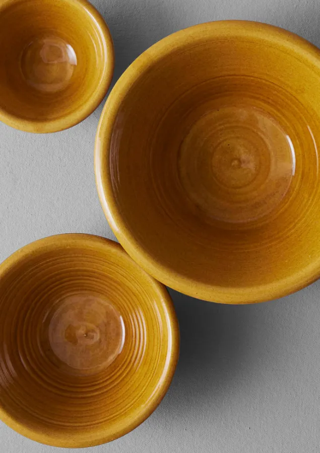 willow_pottery_nesting_bowls_8.webp Ceramics | Kitchen-TOAST Willow Pottery Nesting Bowls Terracotta/Ochre