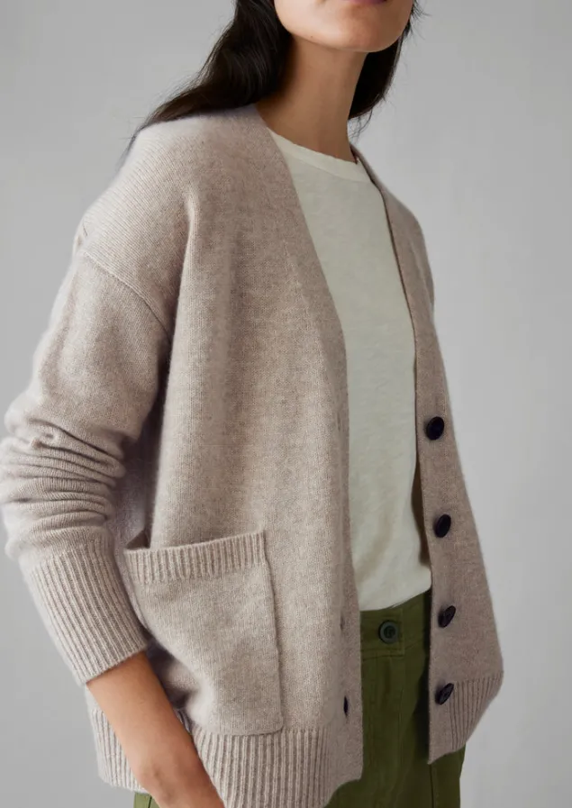 wool_cashmere_boxy_cardigan_2.webp Cashmere | Knitwear-TOAST Wool Cashmere Boxy Cardigan Putty