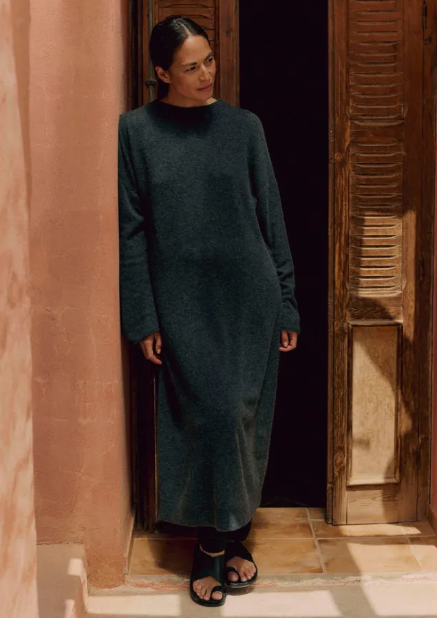 wool_cashmere_jumper_dress_13.webp Cashmere | Loungewear-TOAST Wool Cashmere Jumper Dress CharcoalMelange